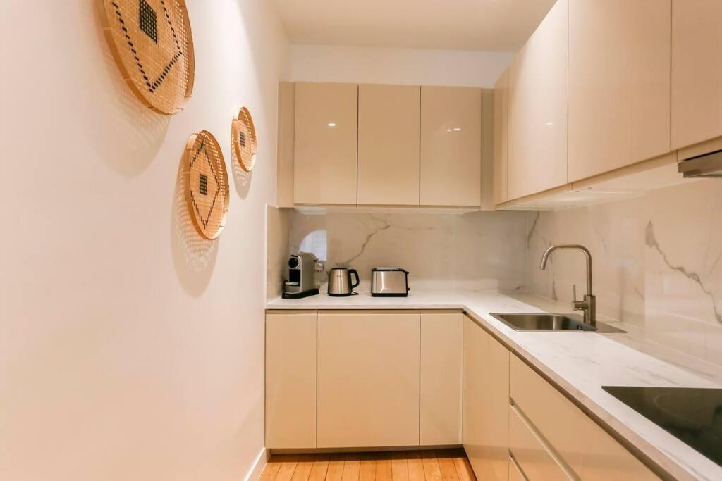 Modern 2 Bedrooms Near Louvre Paris Extérieur photo