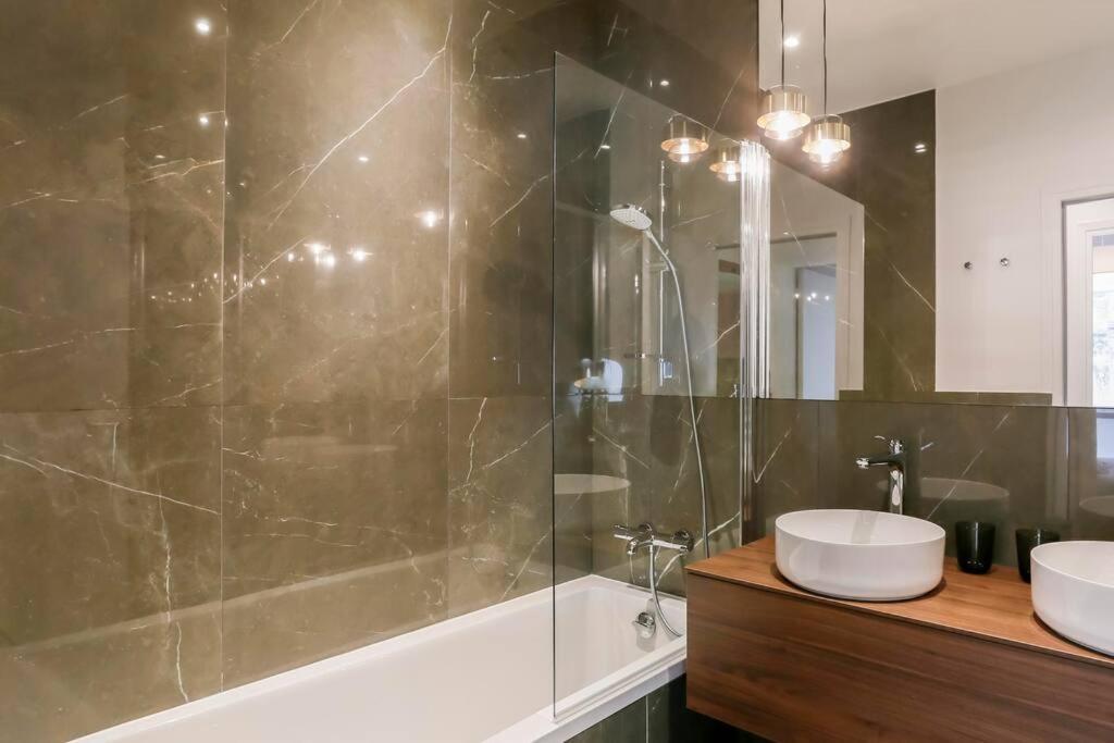Modern 2 Bedrooms Near Louvre Paris Extérieur photo
