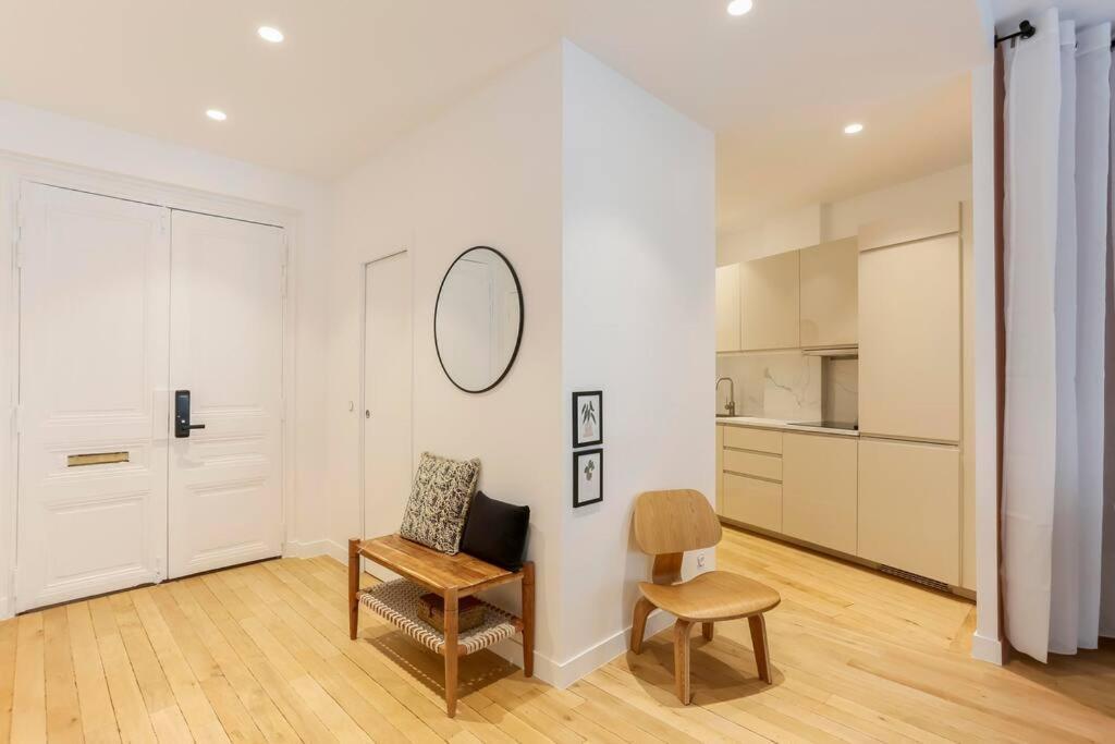 Modern 2 Bedrooms Near Louvre Paris Extérieur photo